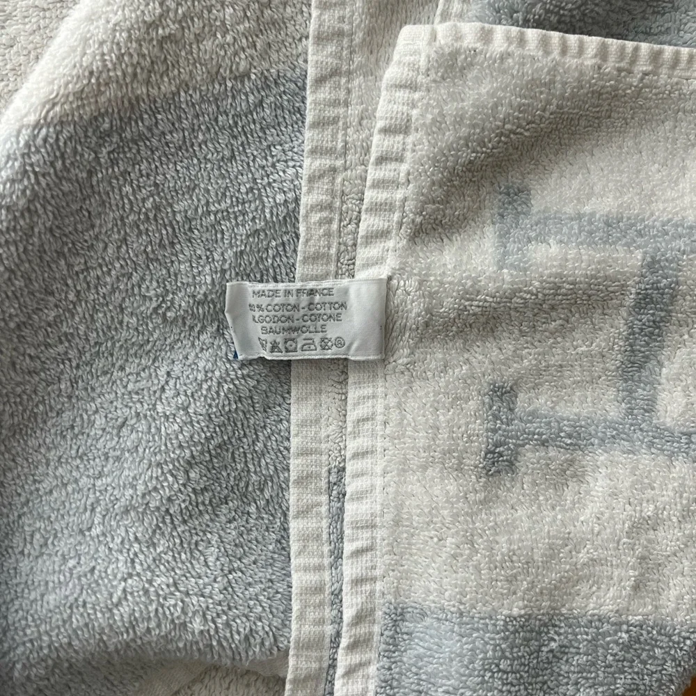 Hermes Avalon Glacier Bleu bath towel 100% AUTHENTIC